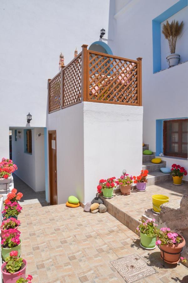 Nikola'S House Adamantas (Milos) Exterior foto
